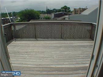 8205 Leon Street Philadelphia, PA 19136 - Photo 9 of 12 Deck