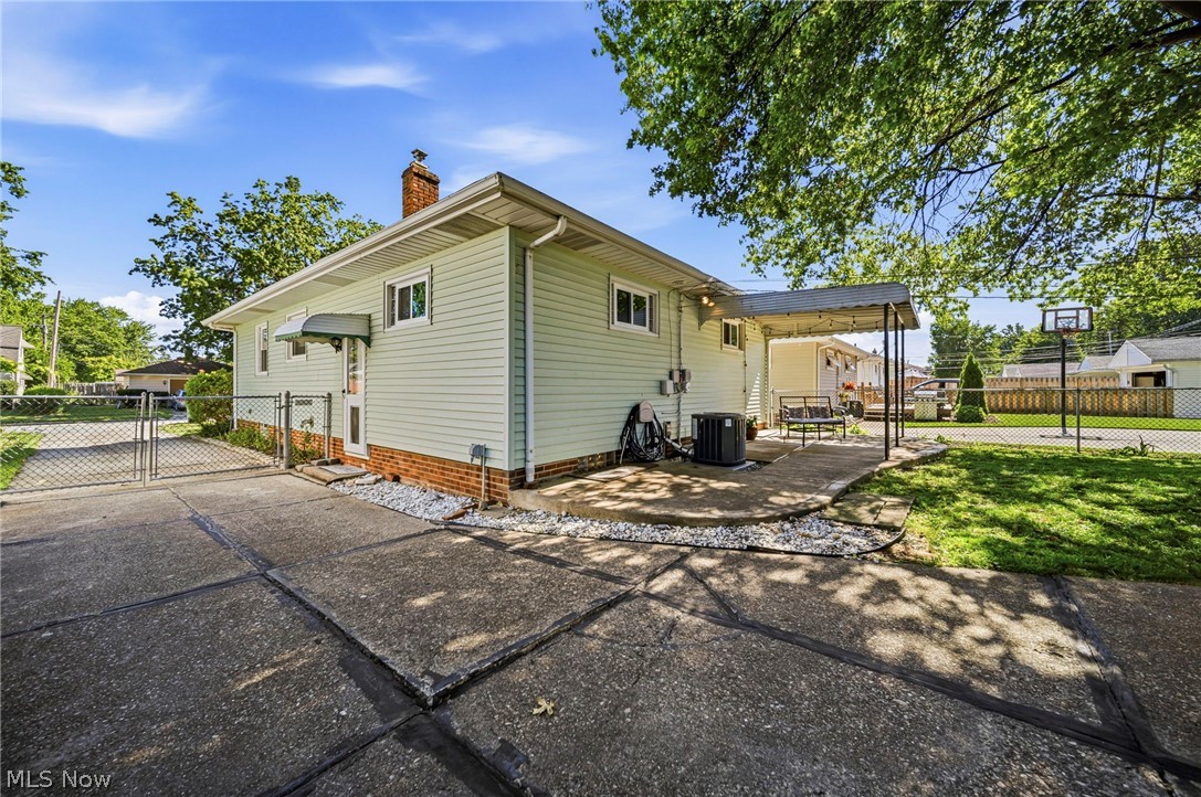 28626 Forest Road Willowick, OH 44095 - Photo 34 of 45 Gated!