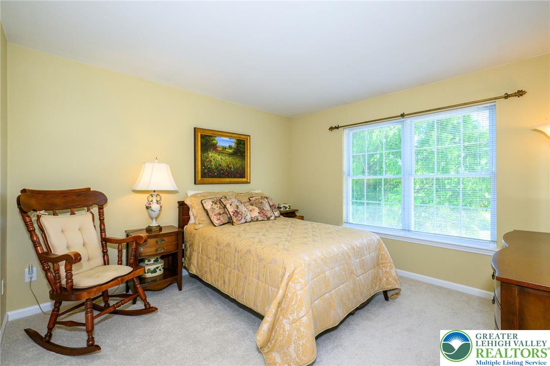 5331 Greenbriar Drive Bethlehem, PA 18017 - Photo 30 of 58