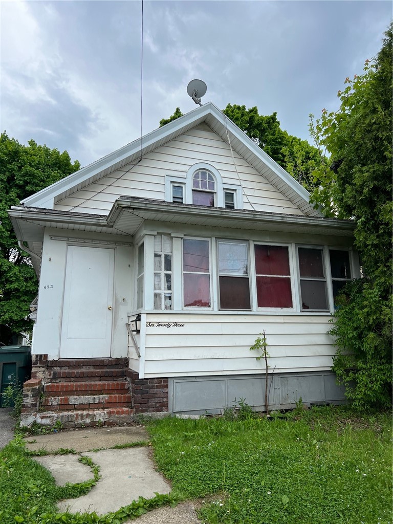 623 Emerson Street Rochester, NY 14613 - Photo 1 of 1