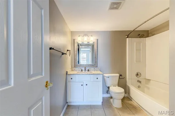 $175,000 | 530 Nirk Avenue, Unit G, St. Louis, MO 63122