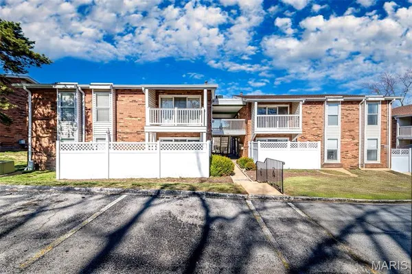$175,000 | 530 Nirk Avenue, Unit G, St. Louis, MO 63122