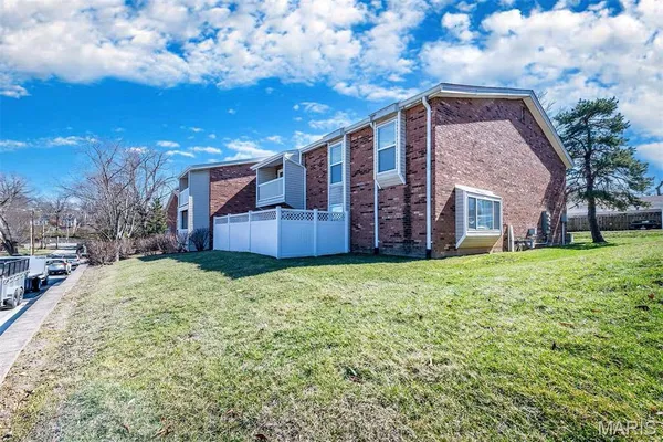 $175,000 | 530 Nirk Avenue, Unit G, St. Louis, MO 63122