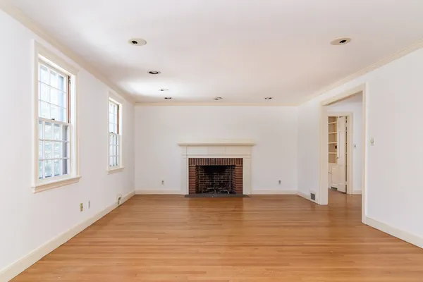 $2,890,000 | 162 Hampshire Road, Wellesley, MA 02481