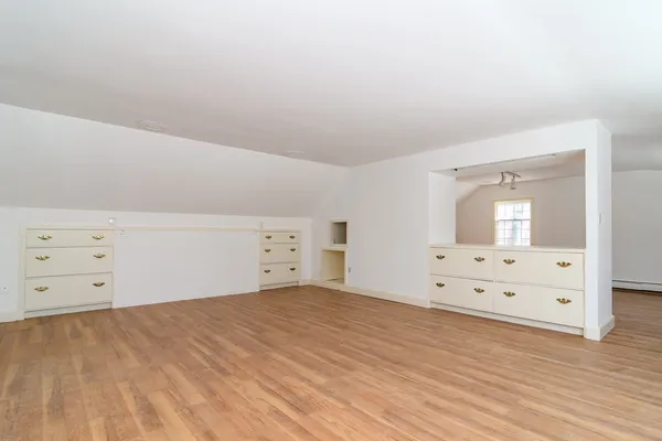 $2,890,000 | 162 Hampshire Road, Wellesley, MA 02481