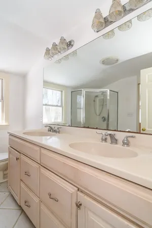 $2,890,000 | 162 Hampshire Road, Wellesley, MA 02481