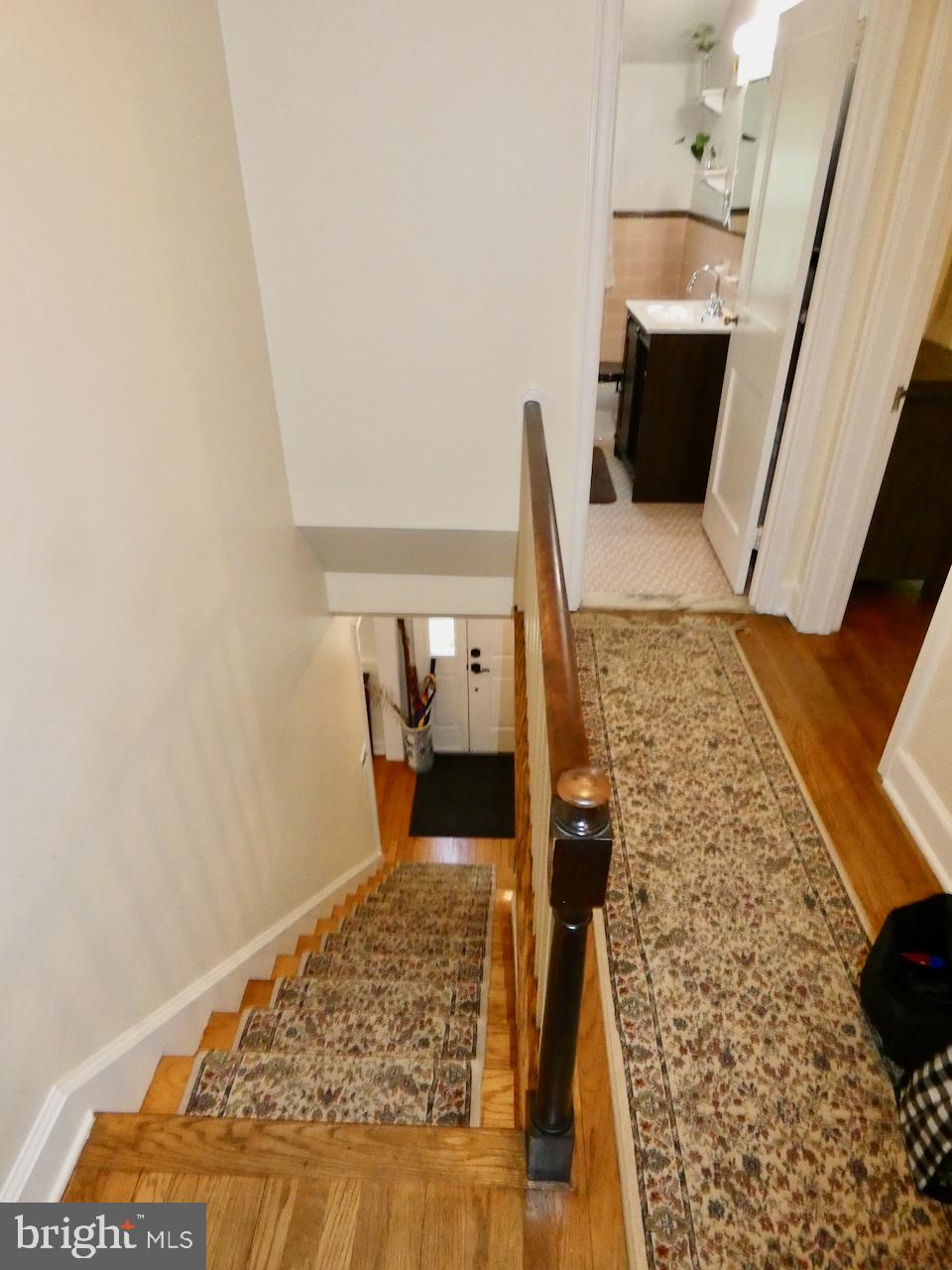 206 N Road Wilmington, DE 19809 - Photo 27 of 75 2nd Floor Hallway