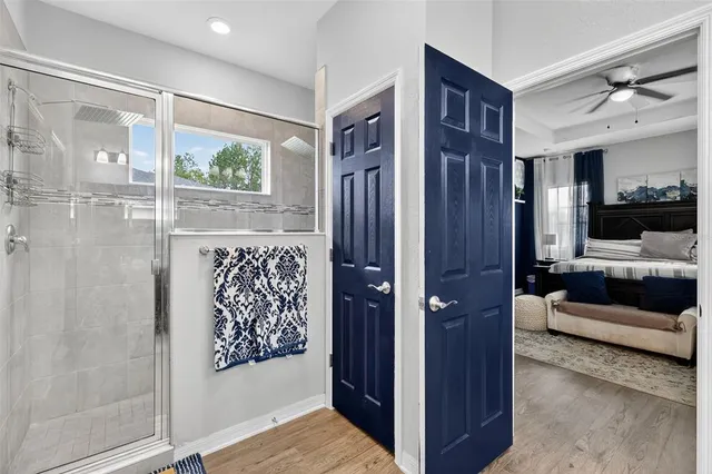 a view of livingroom with furniture and windows