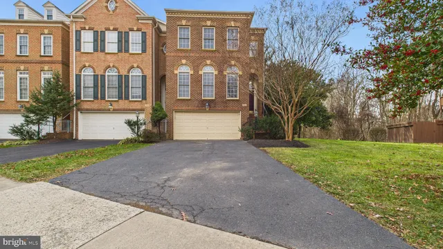 $889,900 | 12413 Dorforth Drive, Fairfax, VA 22033