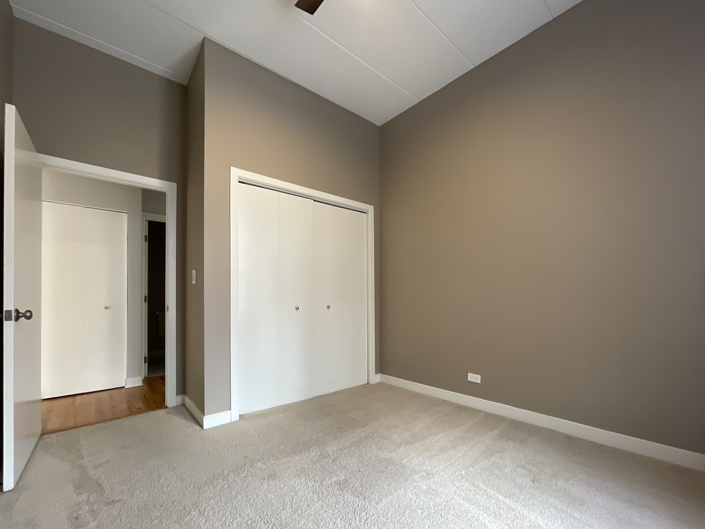 849 West Monroe Street, Unit 3F Chicago, IL 60607 - Photo 8 of 18 a view of an empty room