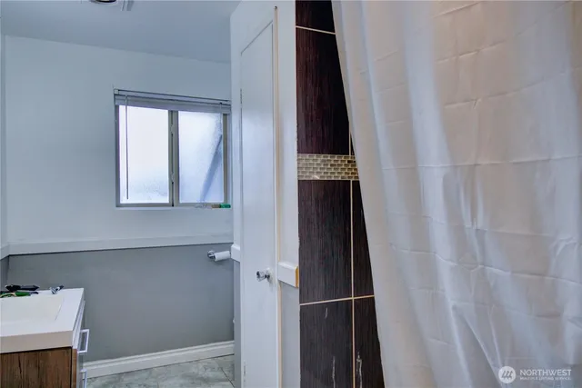 $479,900 | 388 Northwest 11th Avenue, Oak Harbor, WA 98277