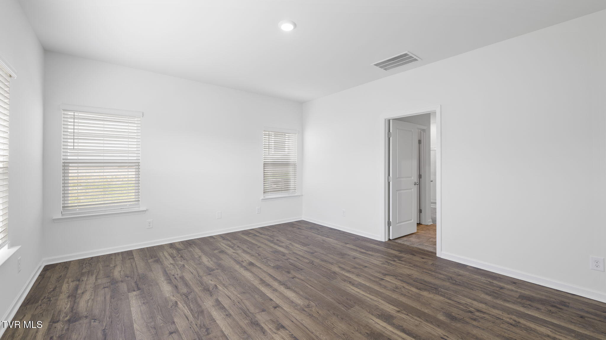 519 Fieldcrest Road Blountville, TN 37617 - Photo 23 of 48 35-web-or-mls-DSC_4653