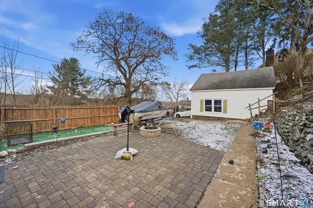 $323,000 | 17 Spruce Street, Vernon, CT 06066