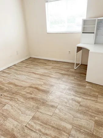 $1,950 | 3610 North 56th Avenue, Unit 205, Hollywood, FL 33021