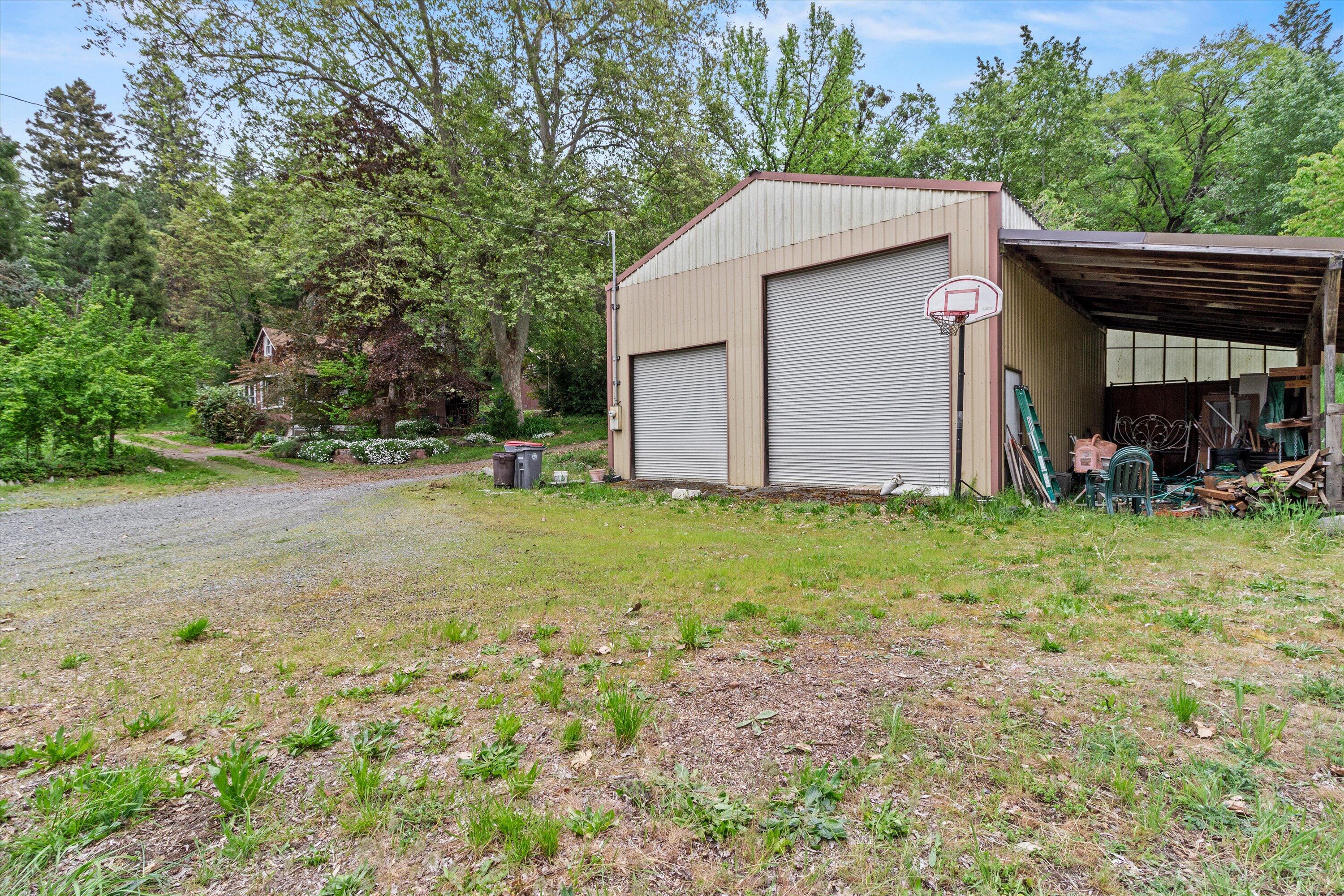 2973 Pioneer Road Medford, OR 97501 - Photo 1 of 15 SHOP