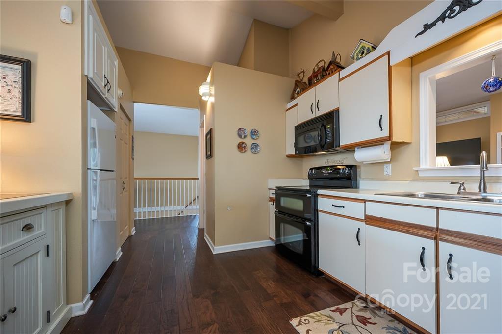 1355 Melrose Mountain Road Tryon, NC 28782 - Photo 16 of 41 Gallery Image 16