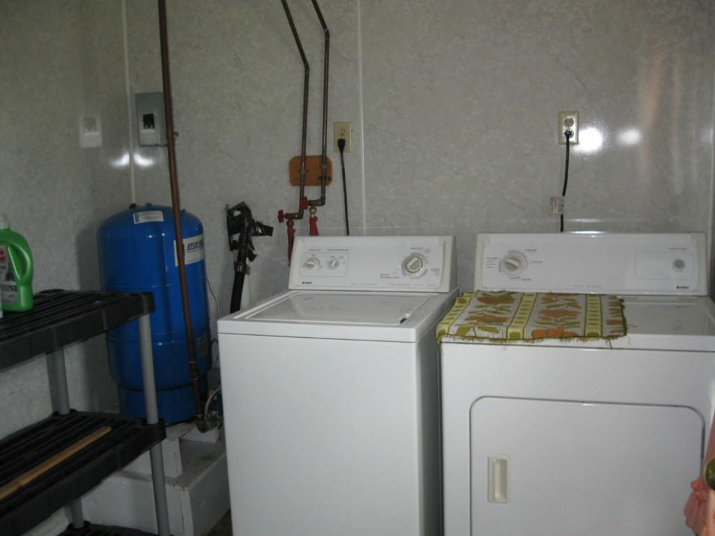 367 Etna Road Plymouth, ME 04969 - Photo 21 of 29 laundry room