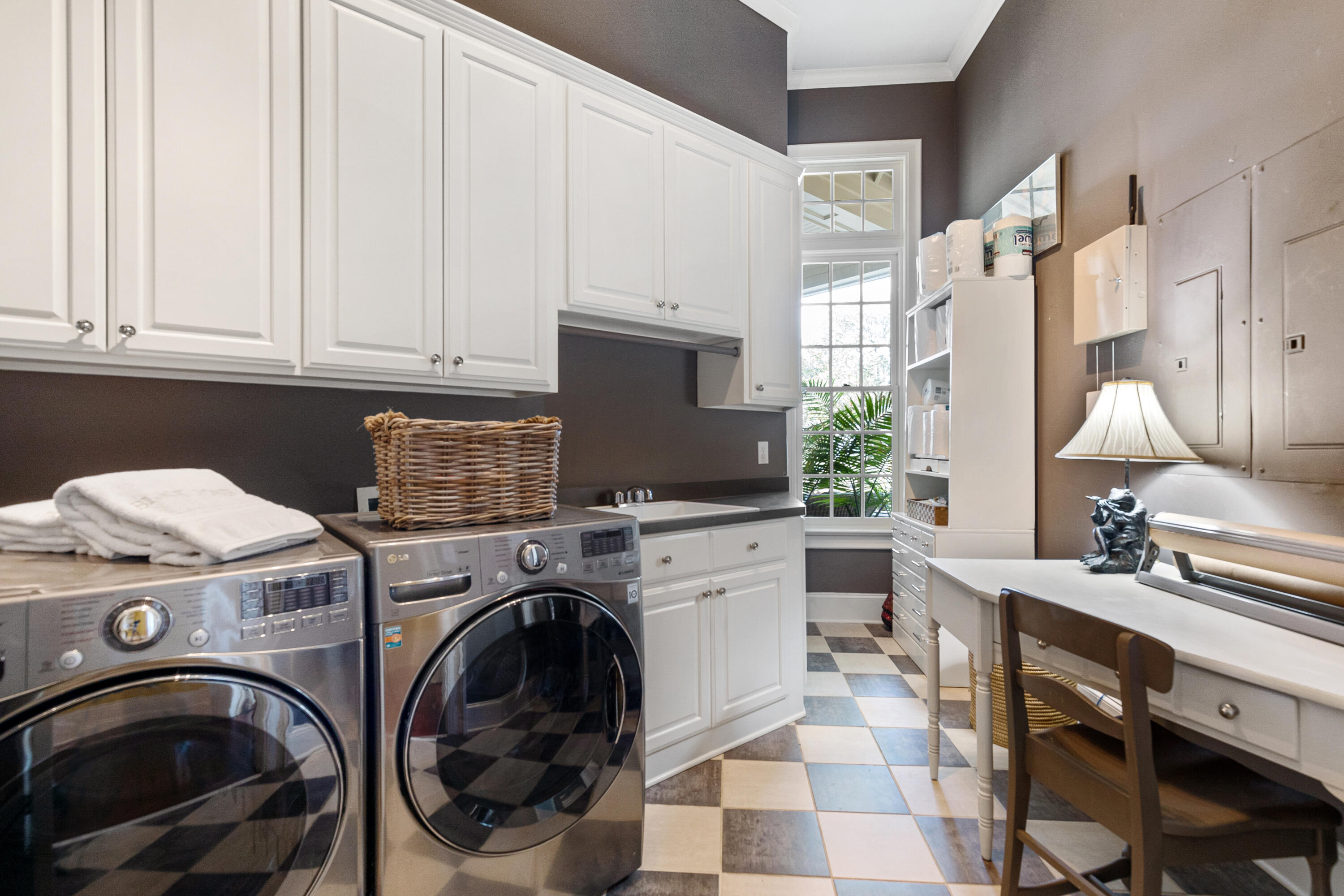 5150 Chisolm Road Johns Island, SC 29455 - Photo 31 of 62 Laundry room on Main Floor