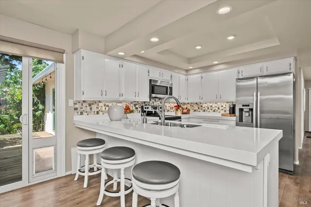 $1,095,000 | 1183 Mountain View Circle, Napa, CA 94558