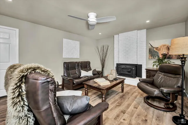 $1,095,000 | 1183 Mountain View Circle, Napa, CA 94558