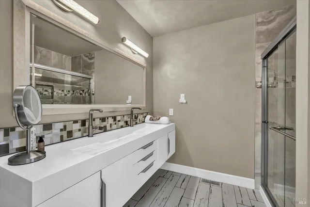 $1,095,000 | 1183 Mountain View Circle, Napa, CA 94558