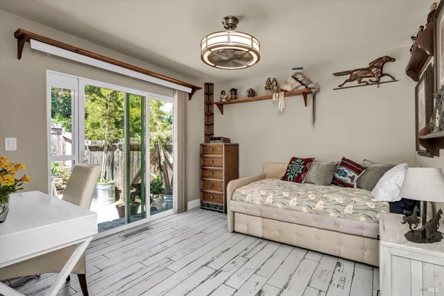 $1,095,000 | 1183 Mountain View Circle, Napa, CA 94558