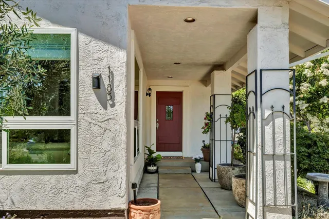 $1,095,000 | 1183 Mountain View Circle, Napa, CA 94558