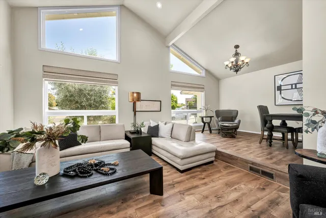 $1,095,000 | 1183 Mountain View Circle, Napa, CA 94558