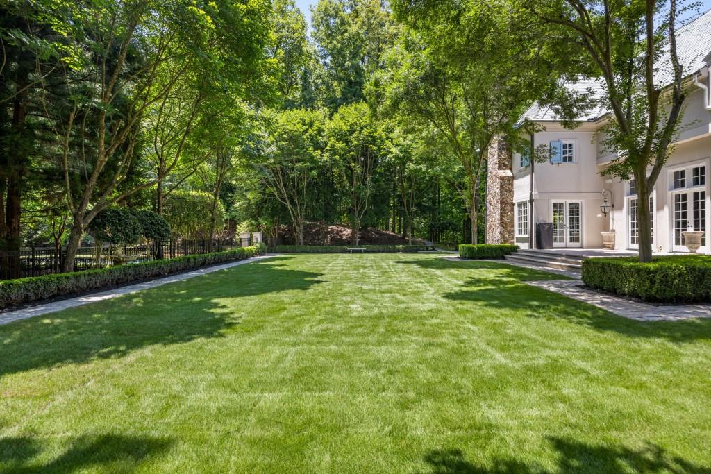 2485 West Wesley Road Northwest Atlanta, GA 30327 - Photo 8 of 84