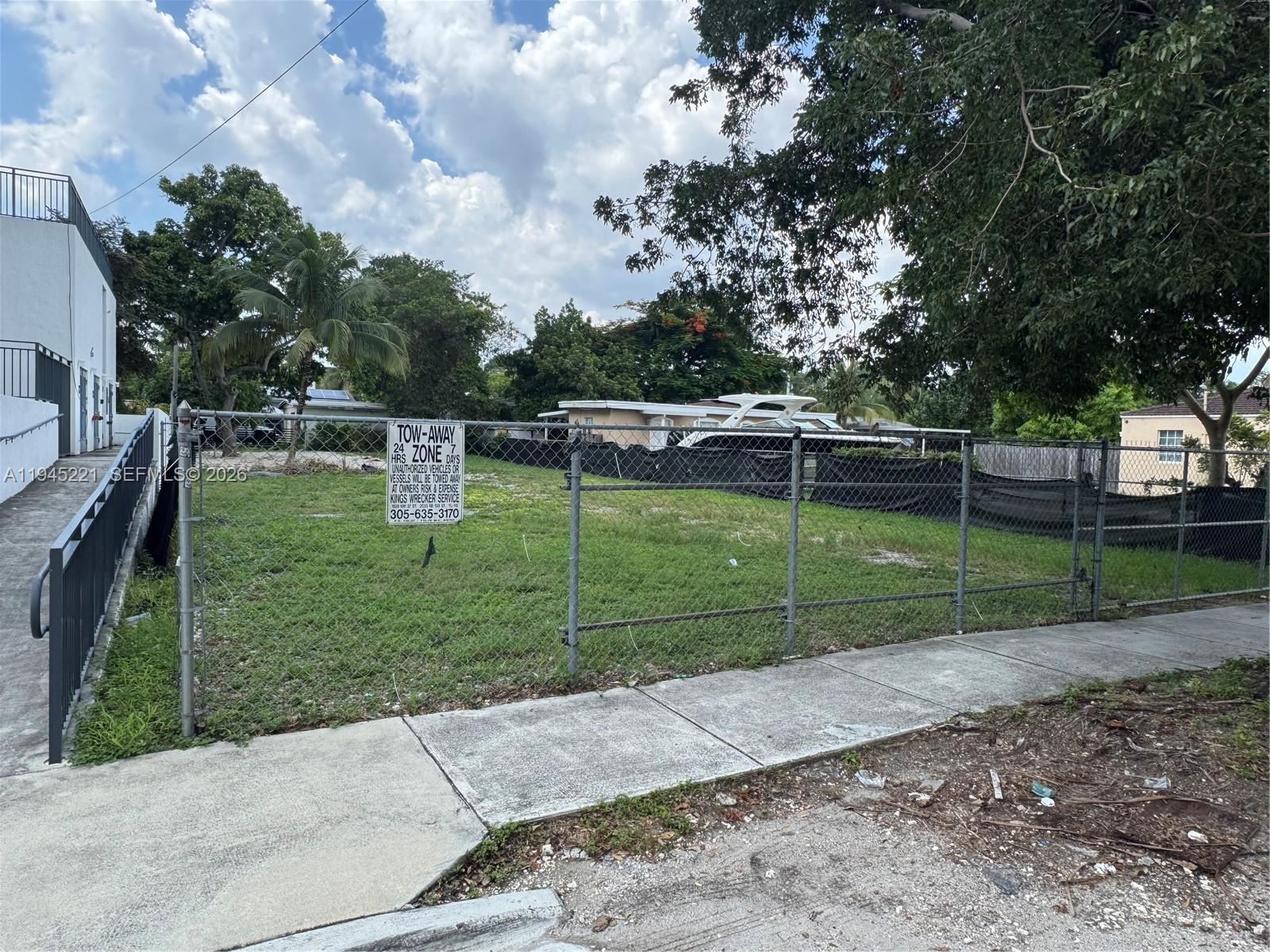 2720 Southwest 17th Street Miami, FL 33145 - Photo 1 of 5 a view of a park