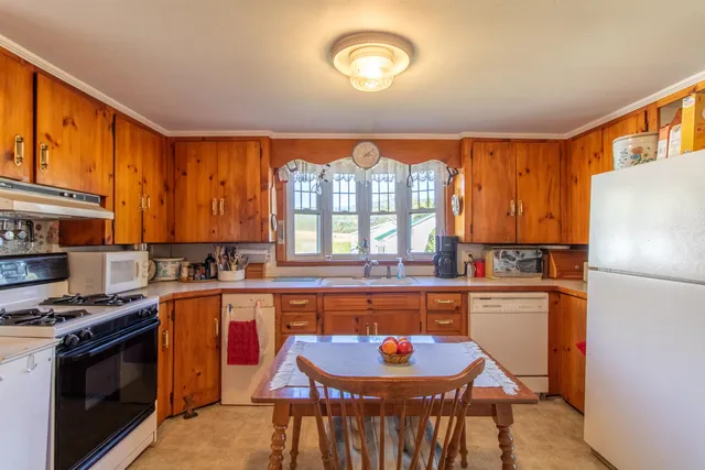 $975,000 | 1322 Highway 5A, Westmore, VT 05860