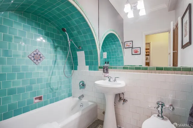 $580,000 | 2701 Van Ness Avenue, Unit 403, San Francisco, CA 94109