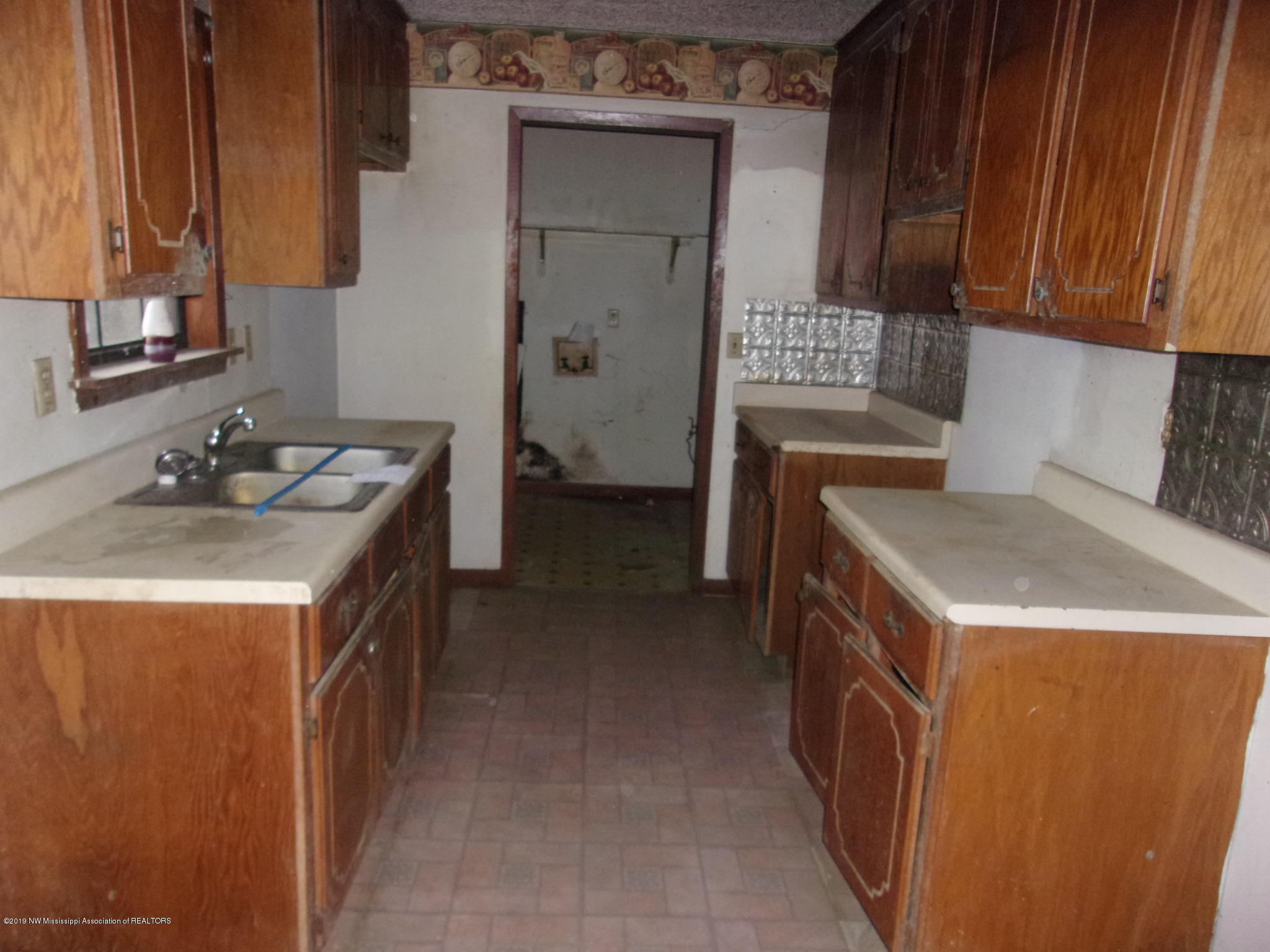 2173 Liberty Hill Road Courtland, MS 38620 - Photo 3 of 16 KODAK Digital Still Camera