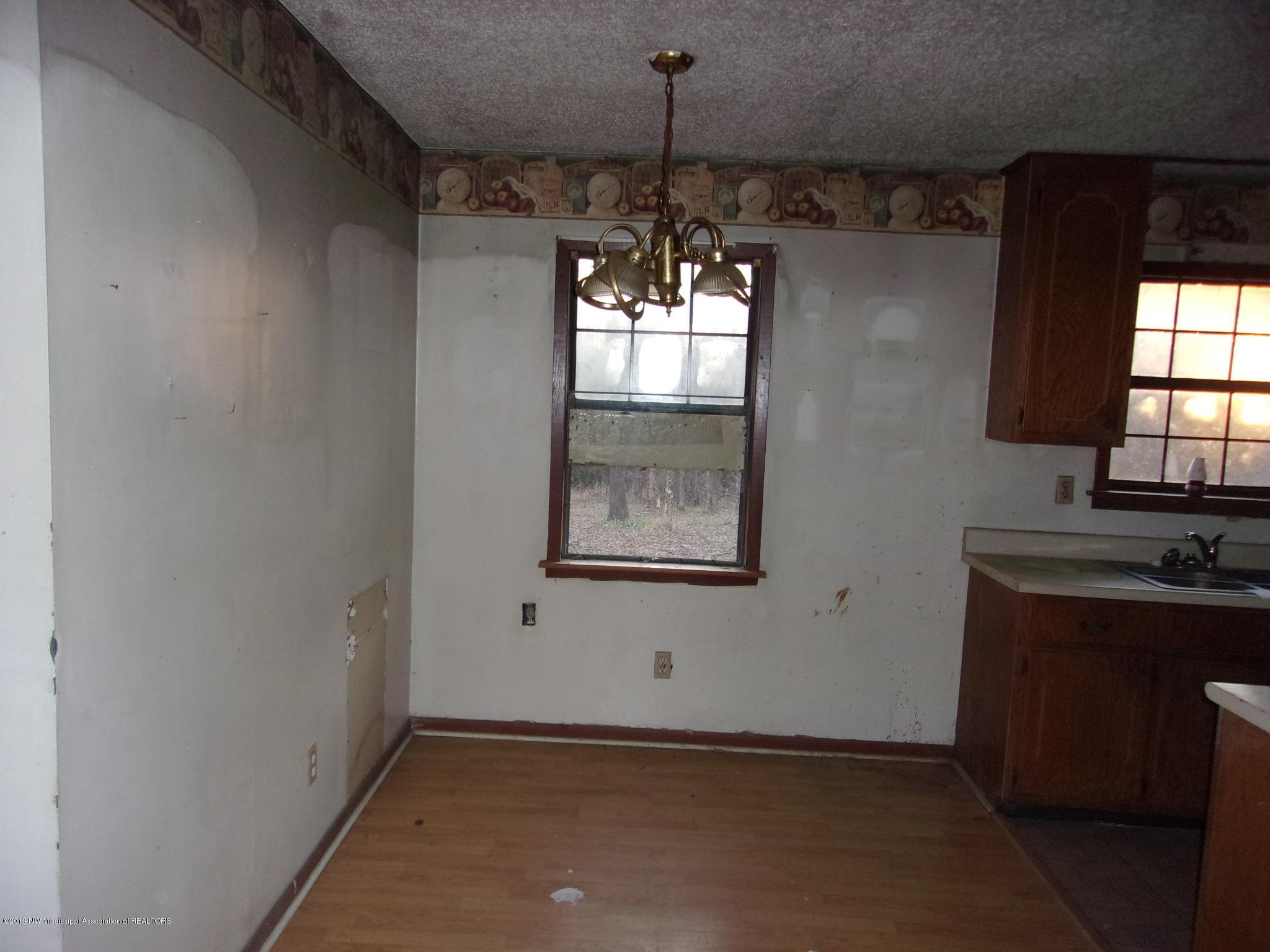 2173 Liberty Hill Road Courtland, MS 38620 - Photo 4 of 16 KODAK Digital Still Camera