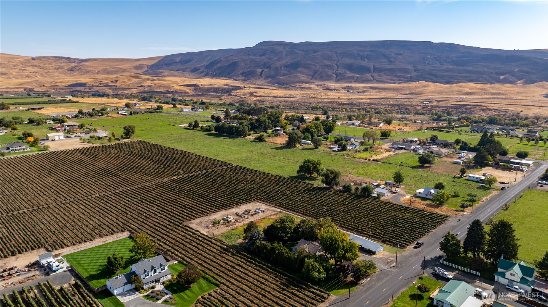 10901 North Pioneer Road Prosser, WA 99350 - Photo 5 of 35 Gallery Image 5