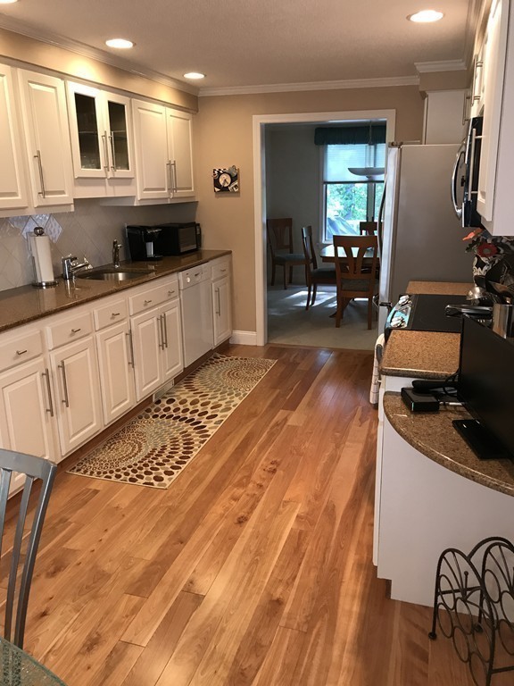 90 Fuller Pond Road, Unit 163 Middleton, MA 01949 - Photo 9 of 30 Gallery Image 9