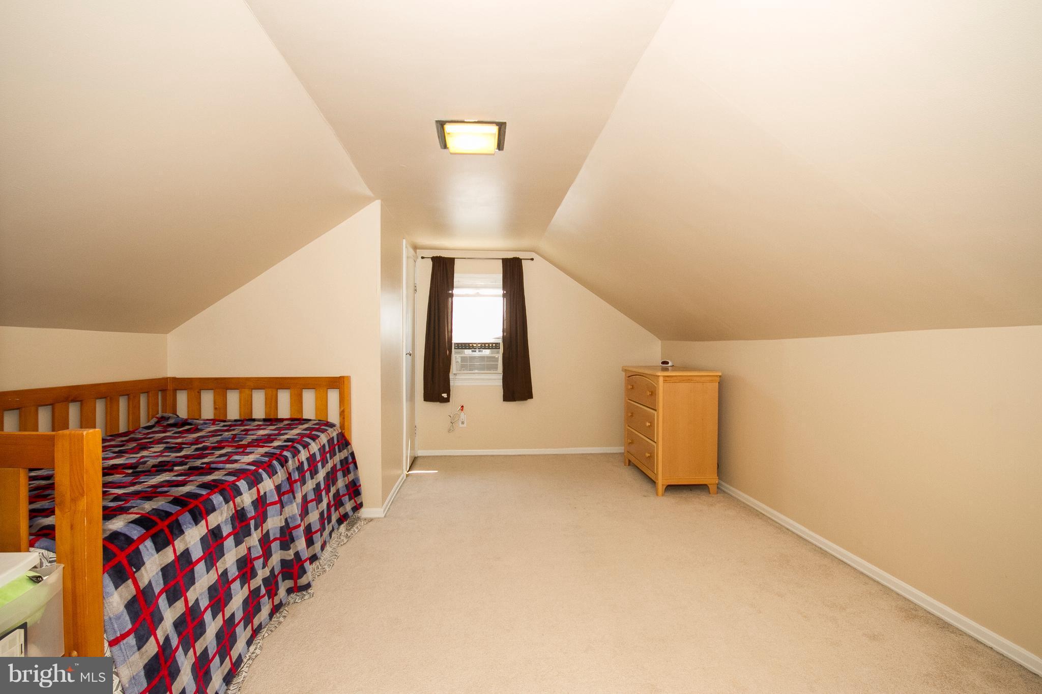 809 North Woodlynn Road Baltimore, MD 21221 - Photo 13 of 23 Bedroom