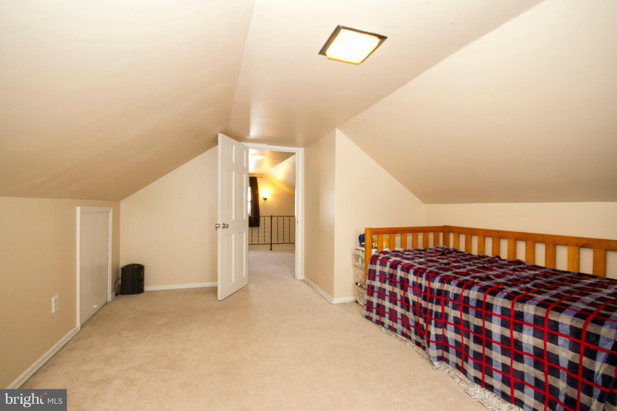 809 North Woodlynn Road Baltimore, MD 21221 - Photo 14 of 23 Bedroom