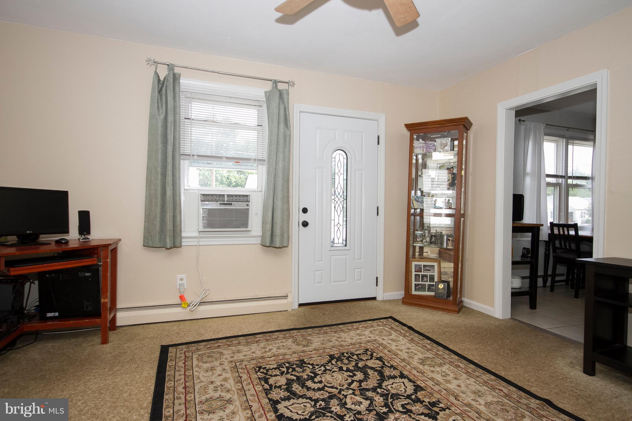 809 North Woodlynn Road Baltimore, MD 21221 - Photo 7 of 23 Front Entry