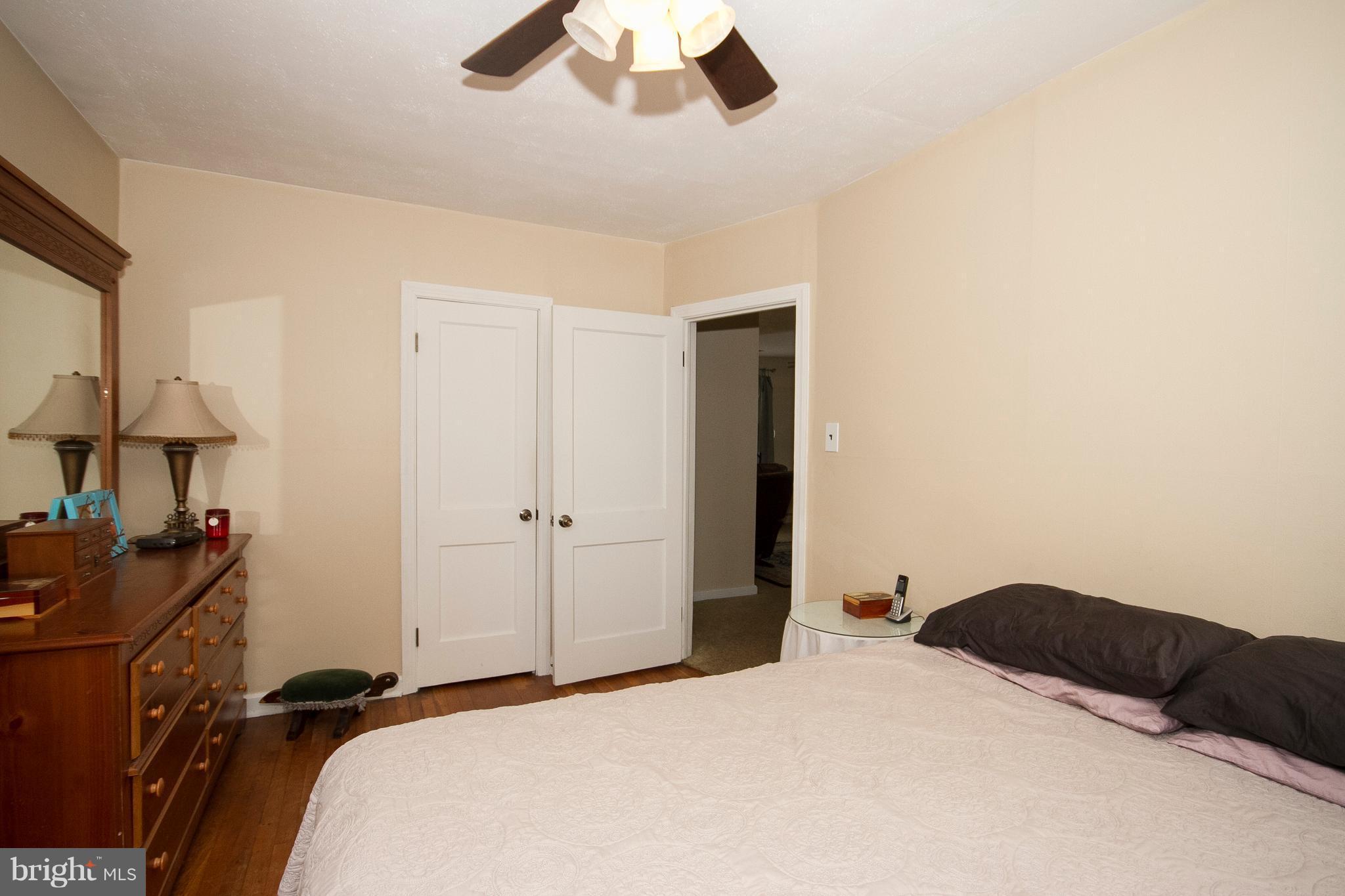 809 North Woodlynn Road Baltimore, MD 21221 - Photo 10 of 23 Bedroom (Master)