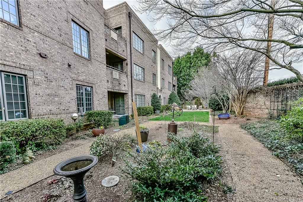 271 Queens Road, Unit 271 Charlotte, NC 28204 - Photo 21 of 24 Gallery Image 21