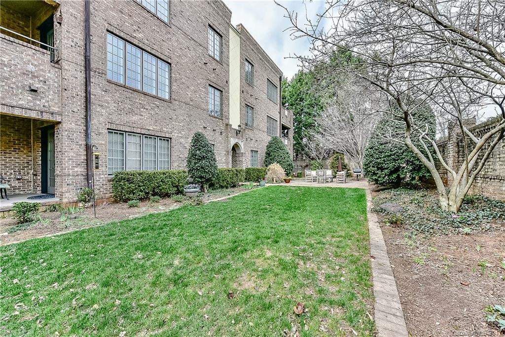 271 Queens Road, Unit 271 Charlotte, NC 28204 - Photo 22 of 24 Gallery Image 22