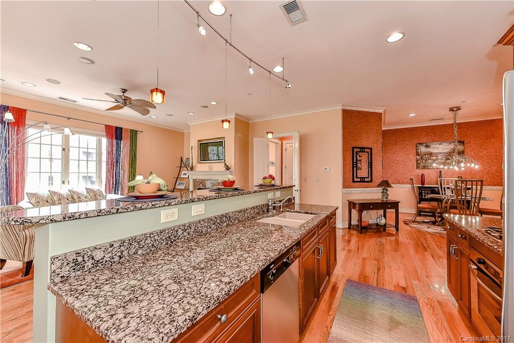 271 Queens Road, Unit 271 Charlotte, NC 28204 - Photo 8 of 24 Gallery Image 8
