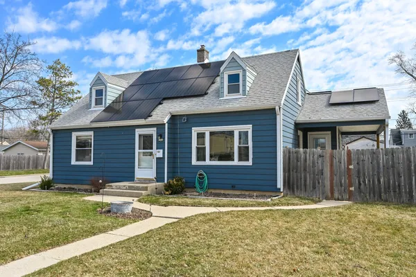$320,000 | 1304 South 116th Street, West Allis, WI 53214
