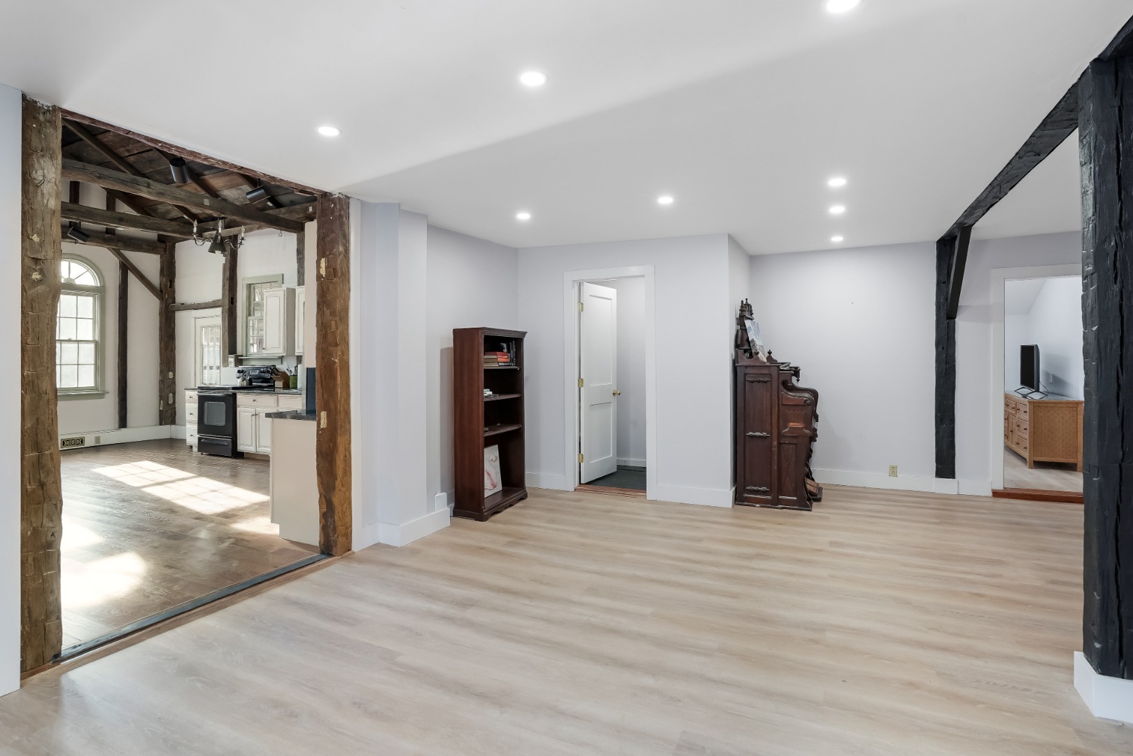 32 Norton Orchard Road Edgartown, MA 02539 - Photo 11 of 40 Livingroom to Kitchen