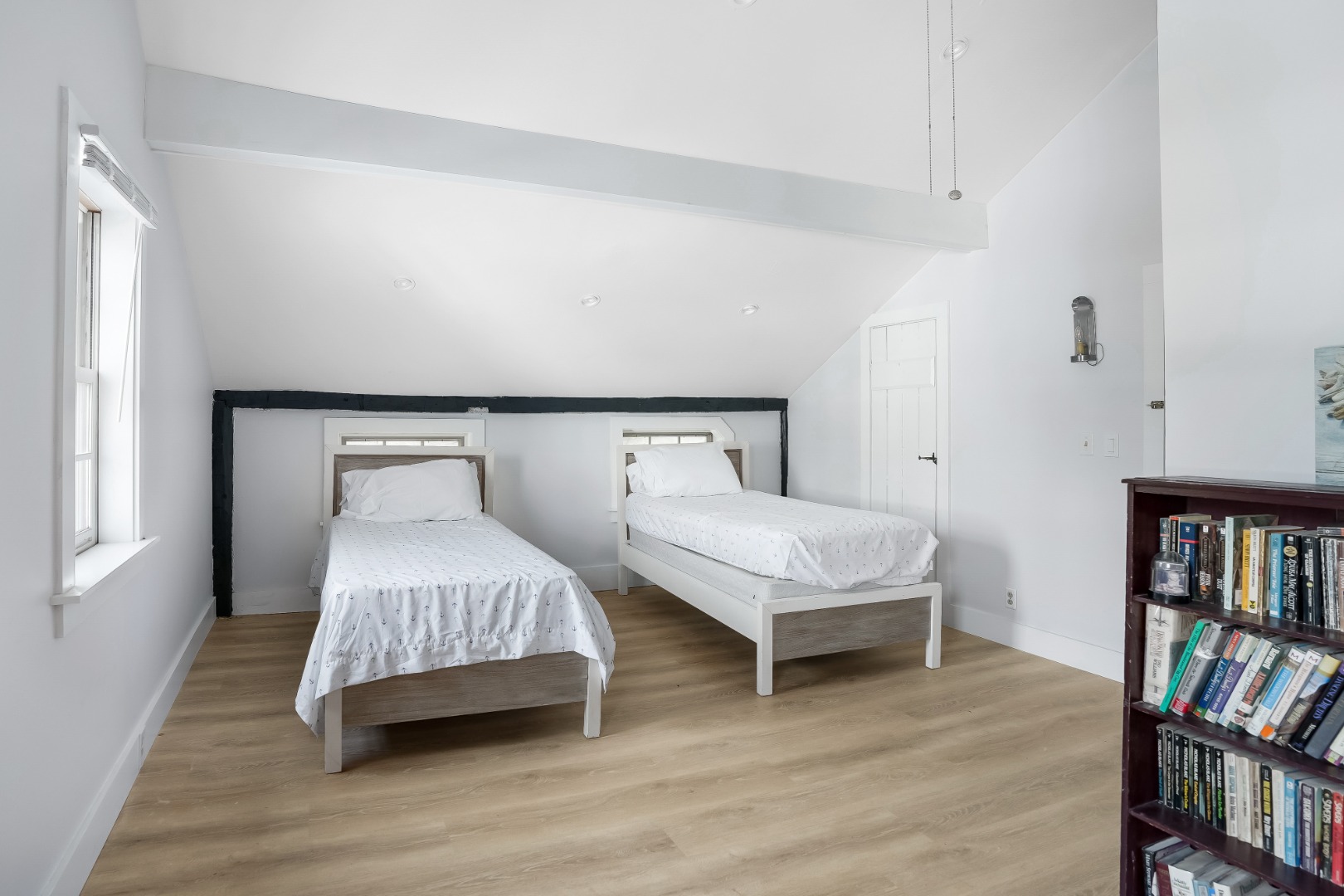 32 Norton Orchard Road Edgartown, MA 02539 - Photo 25 of 40 Second Floor 3rd Bedroom with en suite Bath