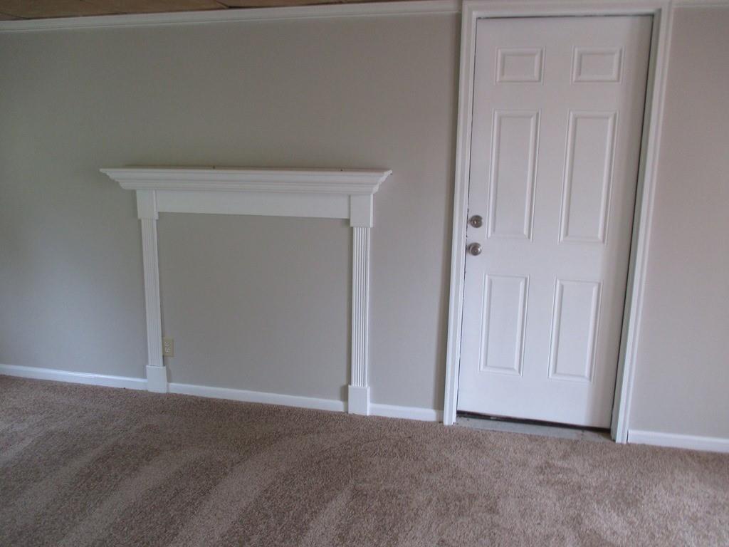 14 Krepps Road Ambridge, PA 15003 - Photo 10 of 22 a view of an empty room and closet area