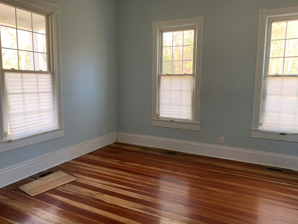 422 Addison Street Edgefield, SC 29824 - Photo 9 of 19
