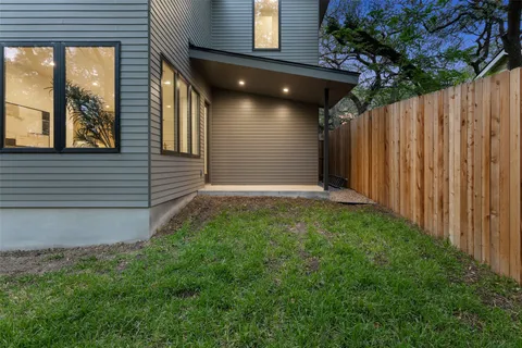 $1,150,000 | 2611 Oak Crest Avenue, Unit A, Austin, TX 78704