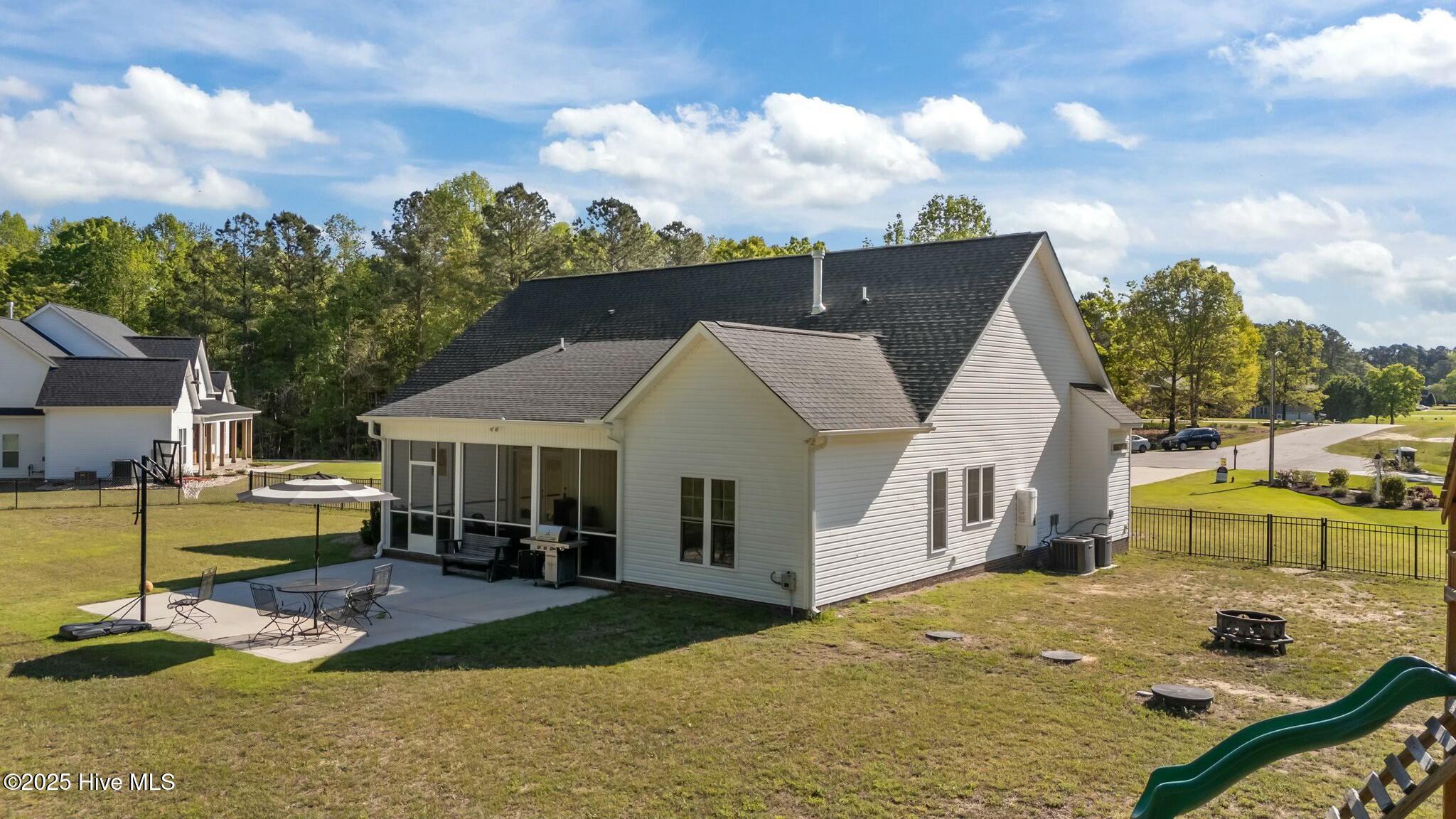 6223 Barney Road Elm City, NC 27822 - Photo 35 of 43 Back of House 3